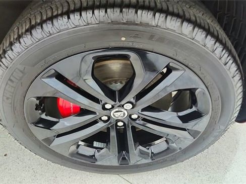 Used 2025 Jaguar F-PACE R-Dynamic S image 55