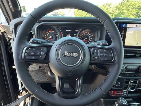New 2026 Jeep Wrangler Unlimited Rubicon AWD/4WD image 22