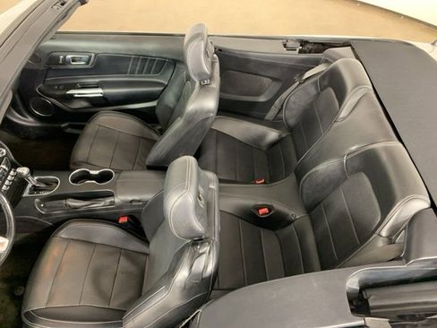 Used 2018 Ford Mustang Premium image 26