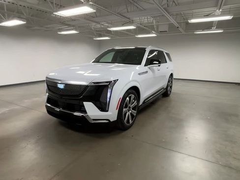 New 2026 Cadillac Escalade IQL Luxury w/ LPO, Floor Liner Package image 48