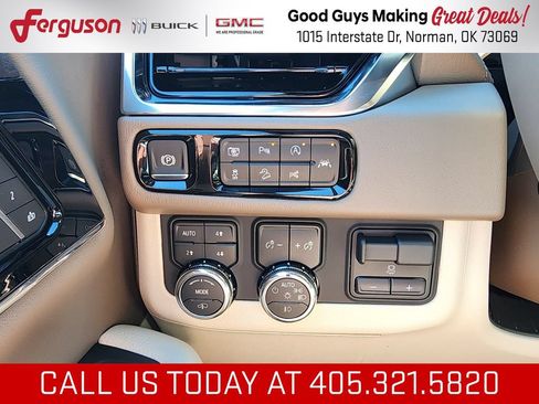 New 2026 GMC Yukon Denali w/ Denali Reserve Package AWD/4WD image 19