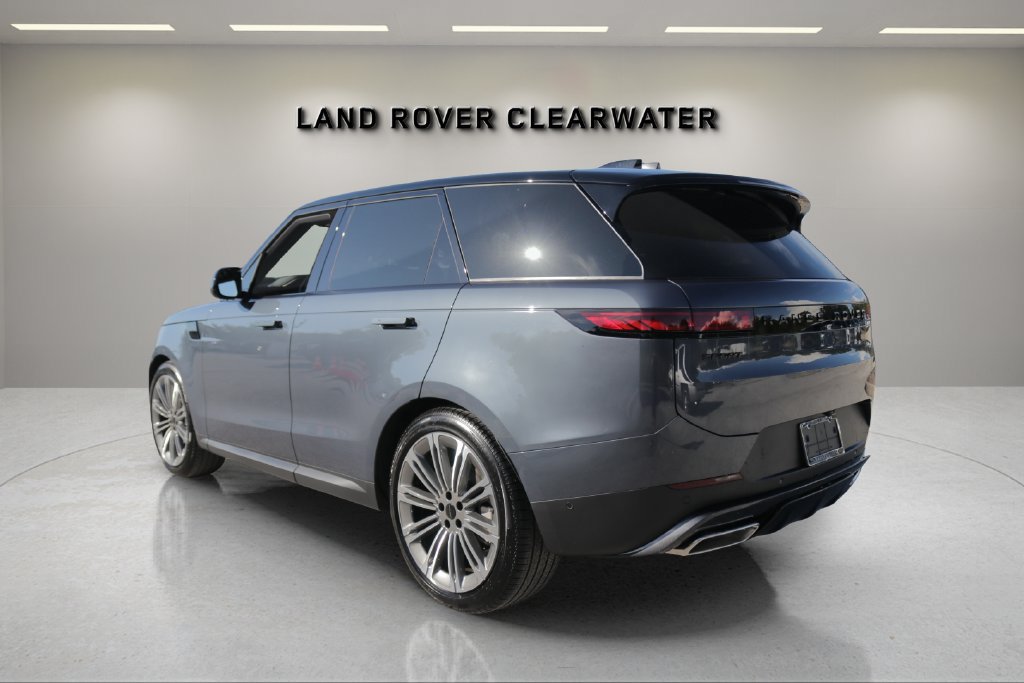 New 2027 Land Rover Range Rover Sport SE AWD/4WD image 3
