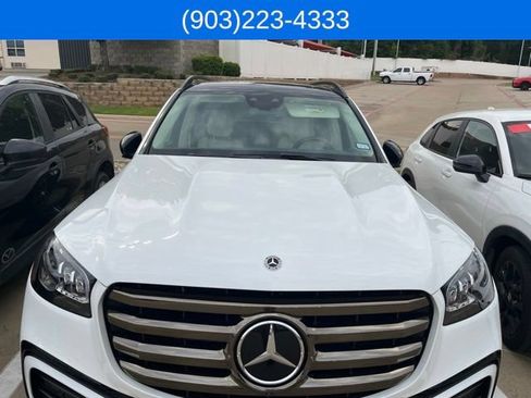 Used 2026 Mercedes-Benz GLS 450 4MATIC image 12