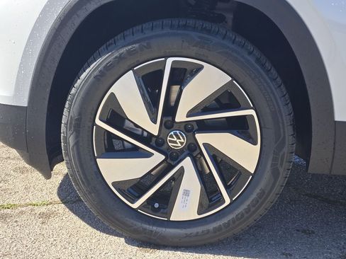 New 2026 Volkswagen Atlas SEL AWD/4WD image 10