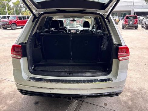 Used 2019 Volkswagen Atlas SEL R-Line FWD image 32