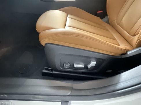 Used 2023 BMW 330i xDrive Sedan w/ Driving Assistance Package AWD/4WD image 12