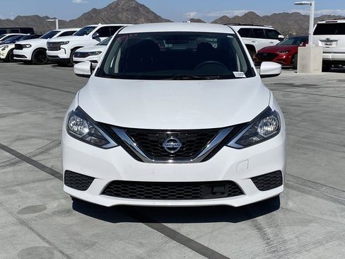 Used 2019 Nissan Sentra SV image 2