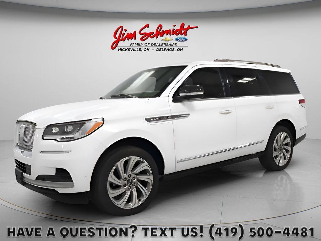 Used 2024 Lincoln Navigator Reserve AWD/4WD image 1