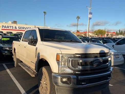 Used 2020 Ford F250 XLT w/ XLT Premium Package image 3