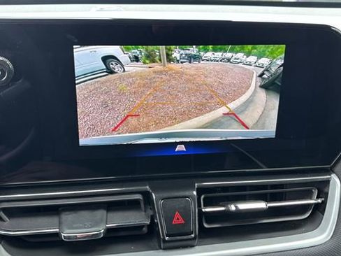 Used 2025 Chevrolet TrailBlazer LT w/ Driver Confidence Package AWD/4WD image 28