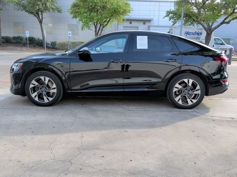 Certified 2023 Audi e-tron Premium w/ Convenience Plus Package AWD/4WD image 7