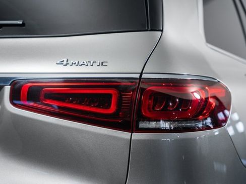 Used 2020 Mercedes-Benz GLS 450 4MATIC image 6