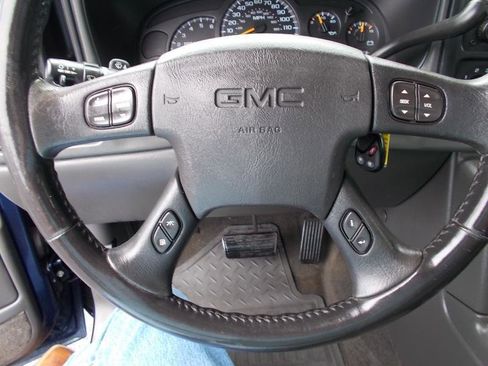 Used 2005 GMC Sierra 1500 SLE w/ Safe And Sound Package RWD image 28