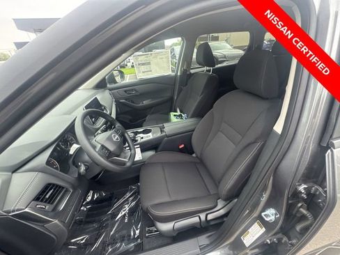 Certified 2025 Nissan Rogue S FWD image 11