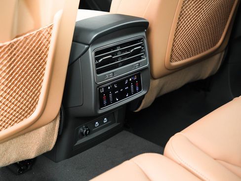 New 2025 Audi Q7 3.0T Premium Plus image 22