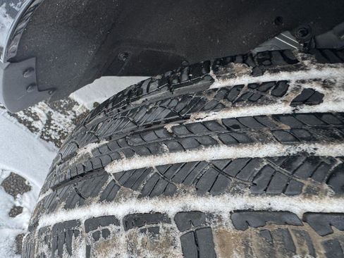 Used 2024 Ford Edge SE image 20