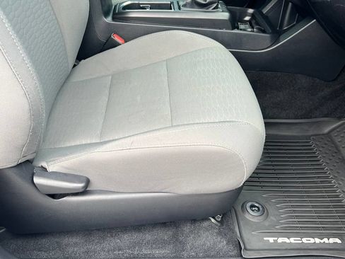 Used 2019 Toyota Tacoma SR w/ SR Convenience Package RWD image 16