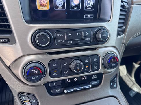 Used 2019 GMC Yukon XL Denali w/ Denali Ultimate Package AWD/4WD image 40