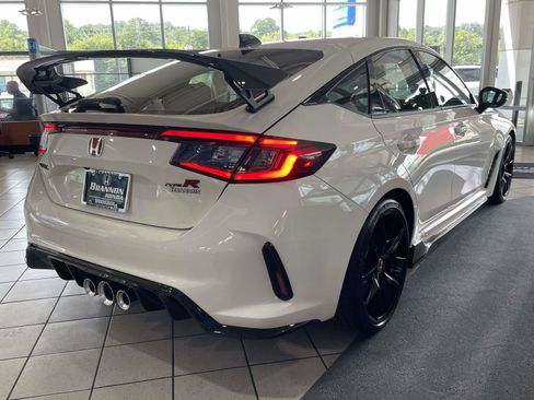 Certified 2025 Honda Civic Type R image 2