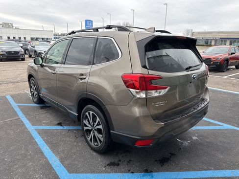 Used 2019 Subaru Forester Limited w/ Popular Package #3 image 2