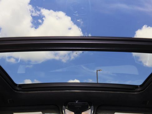 Used 2025 BMW X7 M60i image 15