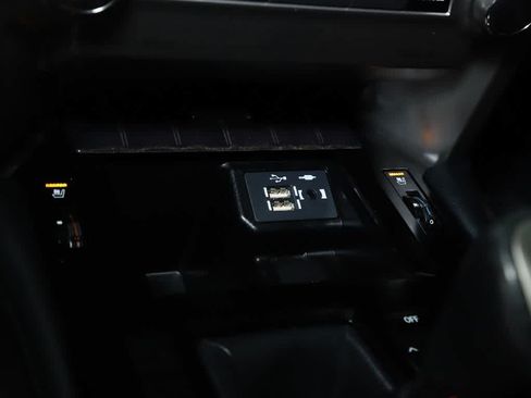 Used 2021 Lexus GX 460 Luxury w/ Accessory Package AWD/4WD image 28