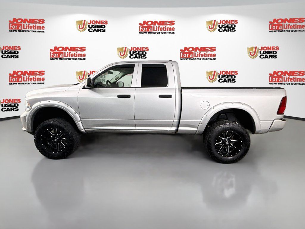 Used 2017 RAM 1500 Express w/ Express Value Package AWD/4WD image 12
