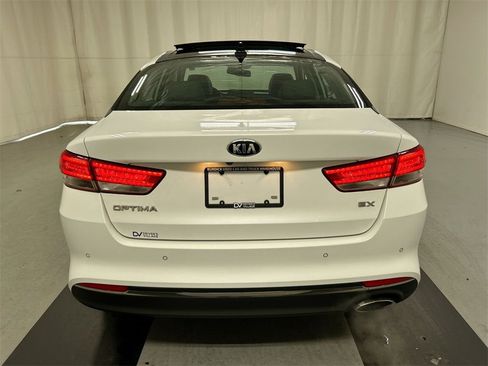 Used 2018 Kia Optima EX w/ Premium Package image 21
