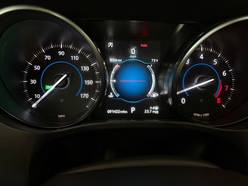 Used 2018 Jaguar F-PACE Premium AWD/4WD image 19