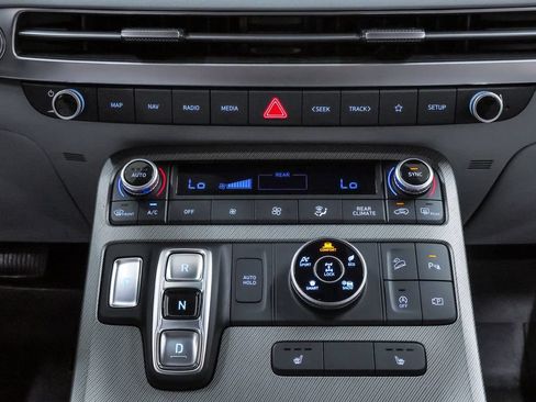 Certified 2025 Hyundai Palisade SEL AWD/4WD image 18