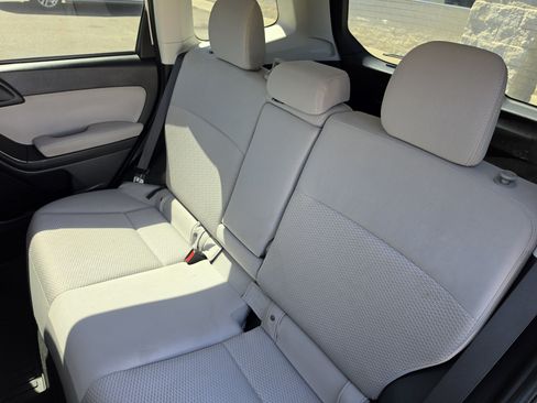 Used 2014 Subaru Forester 2.5i Premium w/ Popular Package #2 AWD/4WD image 20