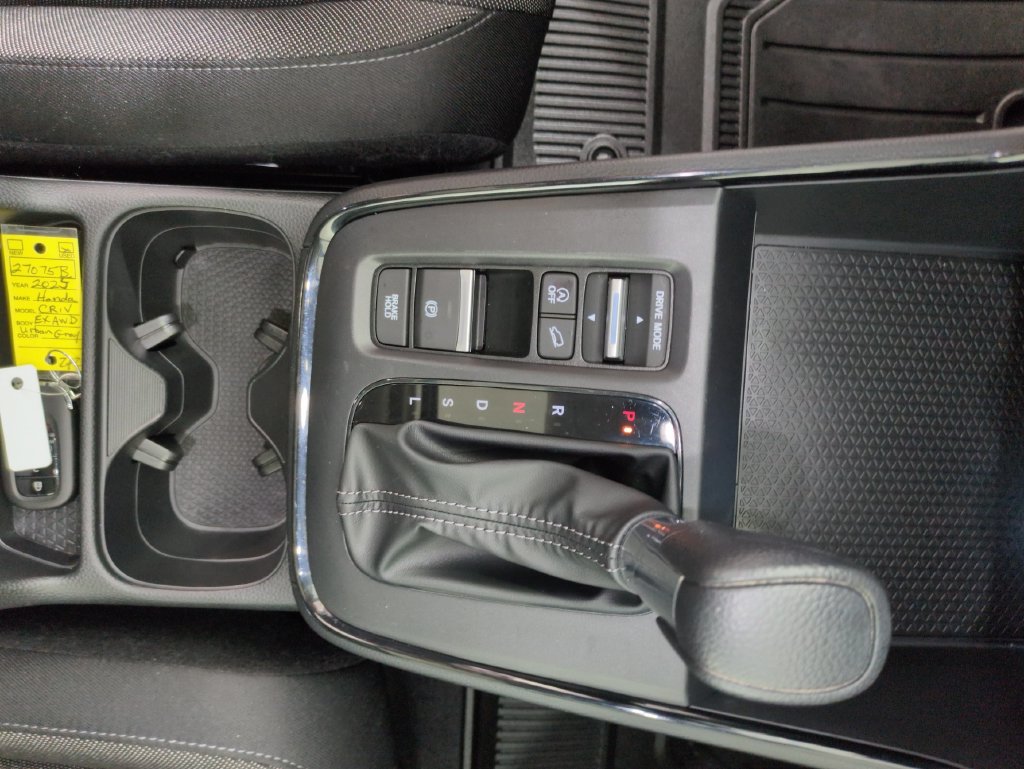Certified 2025 Honda CR-V EX image 30