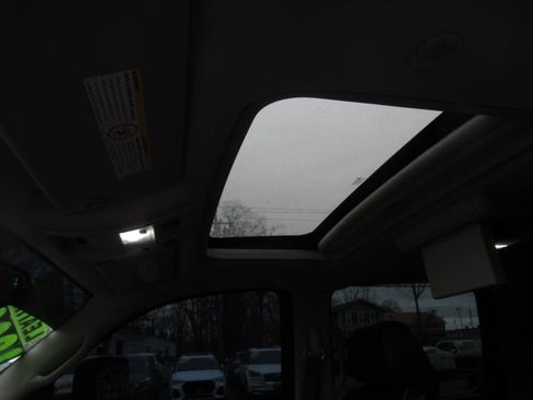 Used 2007 GMC Sierra 2500 SLT w/ Entertainment Package image 18