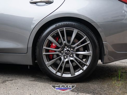 Used 2018 INFINITI Q50 Red Sport 400 w/ Sensory Package (Sport) image 12