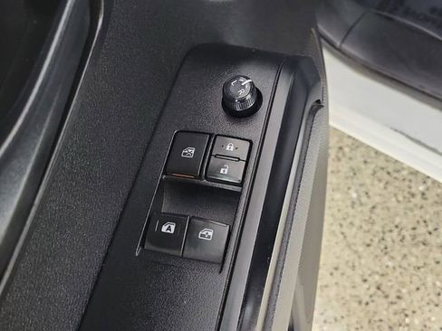 Used 2022 Toyota Tacoma SR image 24