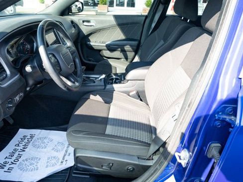 Used 2021 Dodge Charger SXT w/ Blacktop Package image 15