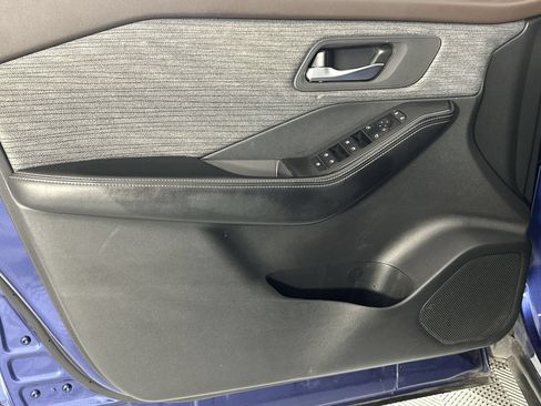 Used 2023 Nissan Rogue SV FWD image 29