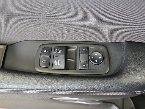 Used 2022 Dodge Challenger SXT w/ Blacktop Package image 25