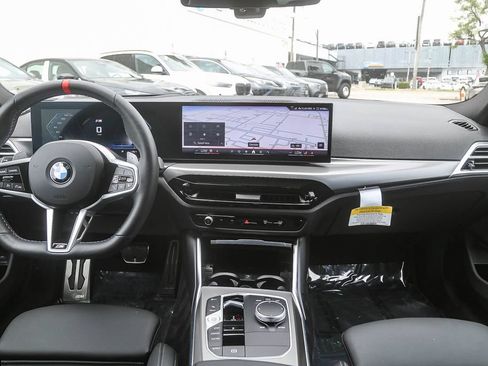 Used 2026 BMW M340i Sedan w/ Premium Package RWD image 9