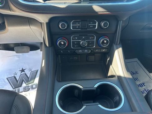 Used 2023 Chevrolet Suburban RST w/ Luxury Package image 23