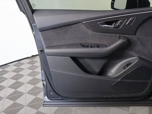 Certified 2025 Audi SQ7 Prestige AWD/4WD image 12