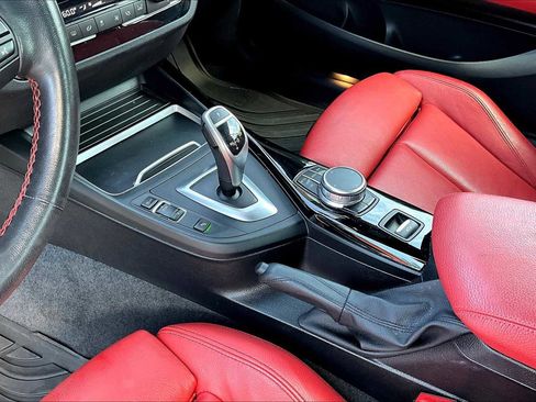 Used 2020 BMW 230i Convertible w/ Premium Package image 16