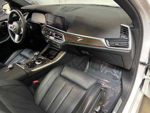 Used 2019 BMW X5 xDrive50i w/ M Sport Package AWD/4WD image 65