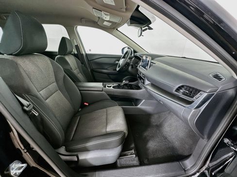 Used 2025 Nissan Rogue SV AWD/4WD image 30