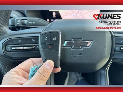 New 2025 Chevrolet Colorado Trail Boss w/ Off-Road Front Bumper Package image 44