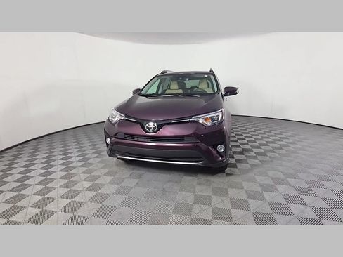 Used 2018 Toyota RAV4 Limited FWD image 49