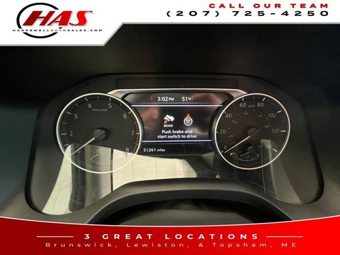 Used 2024 Nissan Rogue SV image 15
