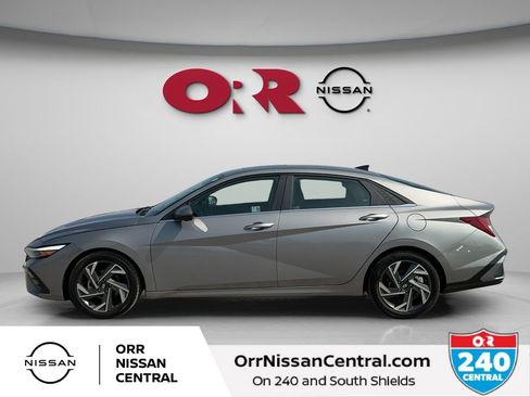 Used 2024 Hyundai Elantra Limited image 8