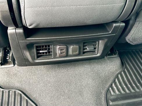 Used 2023 GMC Sierra 2500 SLE w/ SLE Value Package; AWD/4WD image 19
