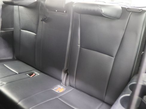 Used 2022 Toyota Highlander XLE w/ Protection Package #3 (TMS) AWD/4WD image 19
